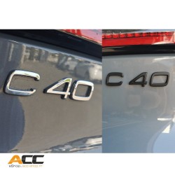 Emblème de modèle pour Volvo en noir satiné C40 & XC40