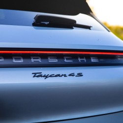 Balai essuie-glace arrière pour Porsche Taycan Cross Turismo et Sport Turismo 2