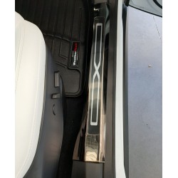 Protections de seuils de portes en métal noir pour Tesla Model X